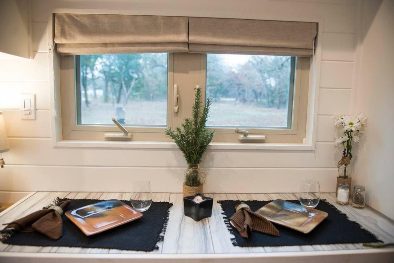 Montana Escape Elegant Tiny House In Waco Near Magnoliaヴィラ エクステリア 写真