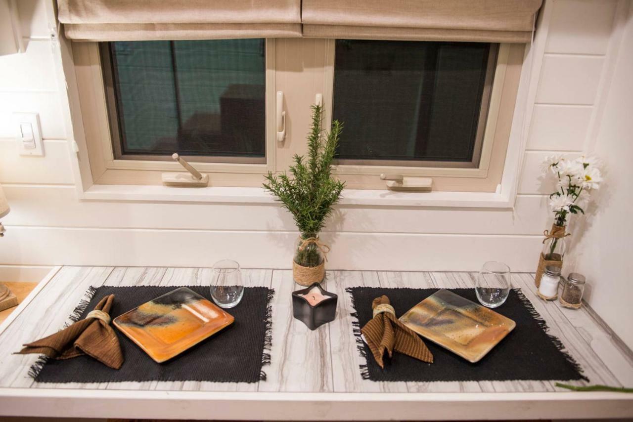 Montana Escape Elegant Tiny House In Waco Near Magnoliaヴィラ エクステリア 写真